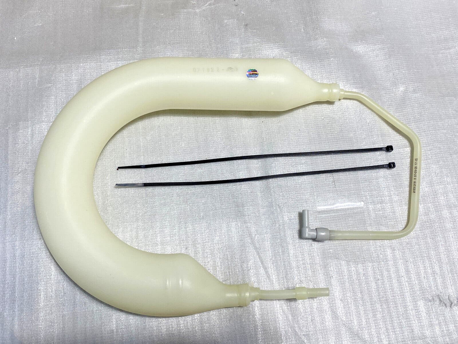 NEW Genuine OEM  Whirlpool Refrigerator Water Reservoir W11168758