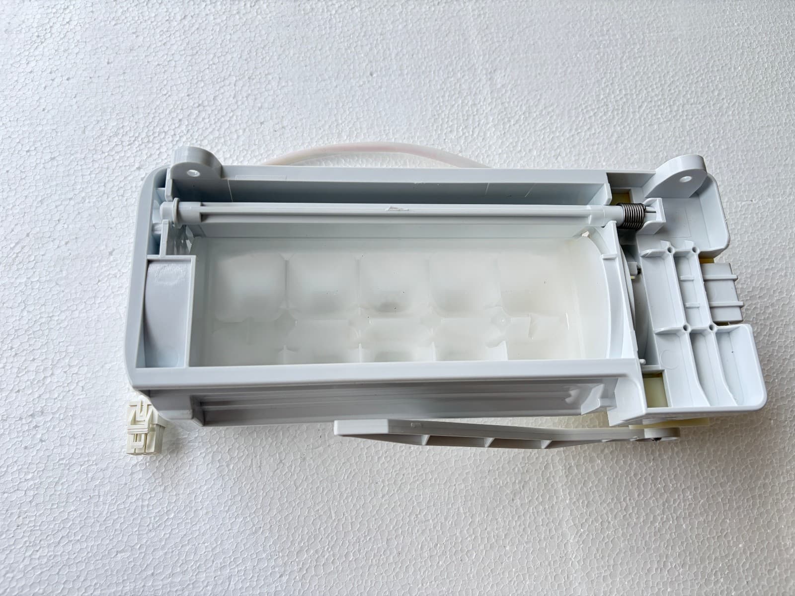 K2427747  New Genuine Hisense Automatic Ice-maker Part