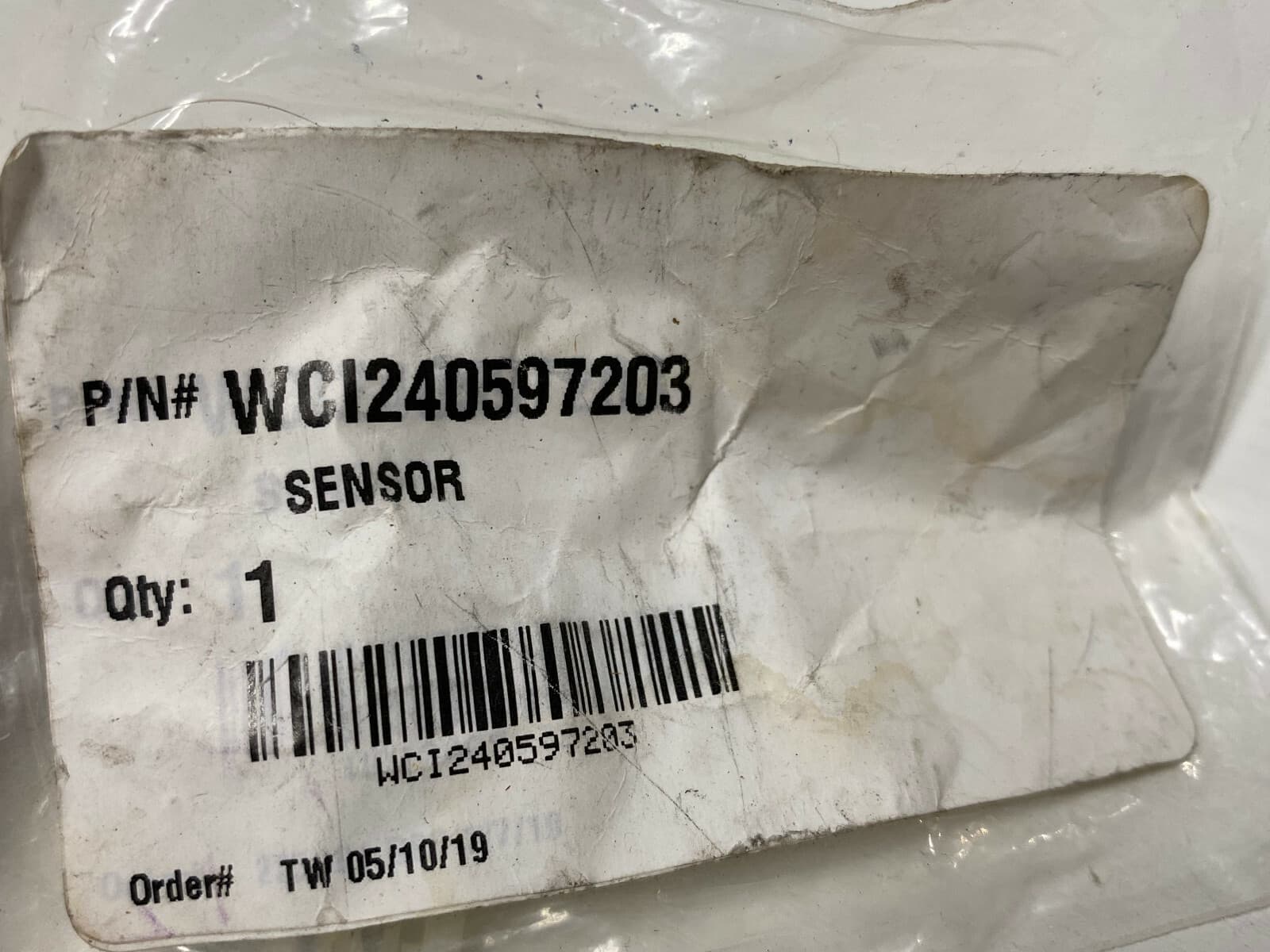NEW Genuine OEM Frigidaire Refrigerator Thermistor 240597203 — thumbnail 4