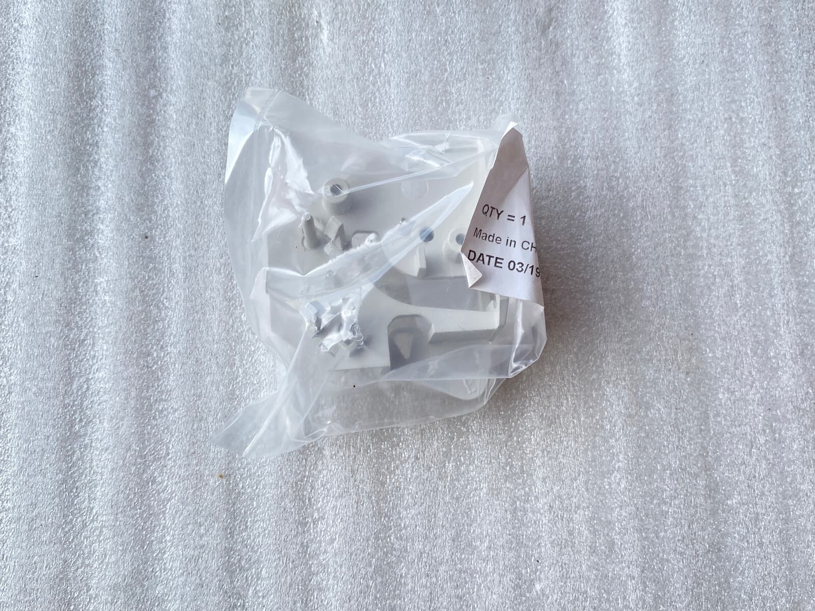 New Genuine Whirlpool Interlock   W10156813