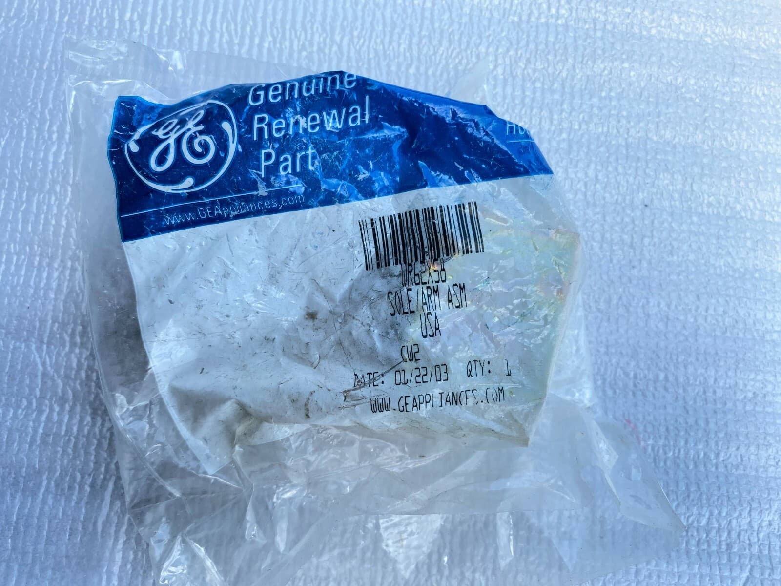 New Genuine GE Refrigerator Dispenser Solenoid WR62X58 — thumbnail 4