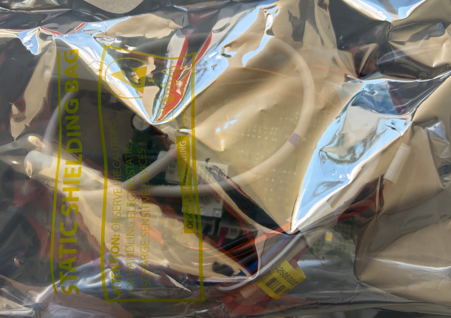 WR55X43825  OEM GE Refrigerator Main Control Board New Genuine — thumbnail 2