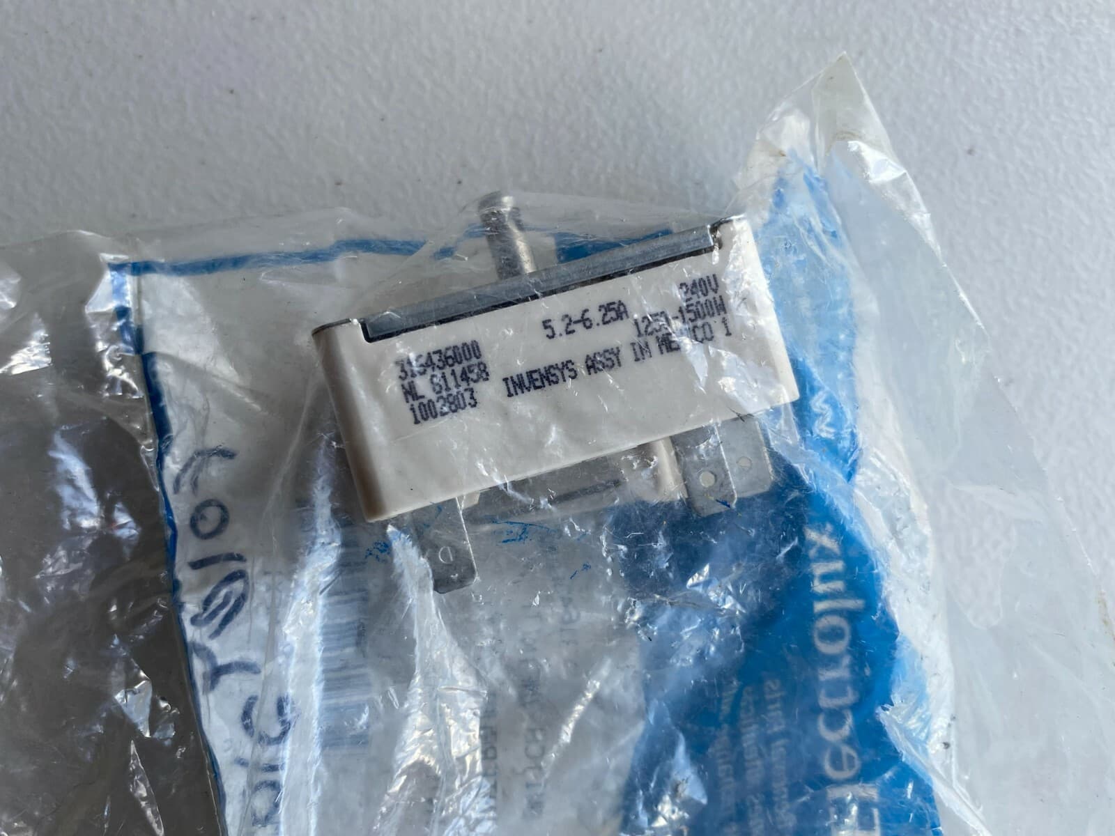 316436000 OEM Frigidaire Range Small Surface Element Switch New Genuine — thumbnail 5