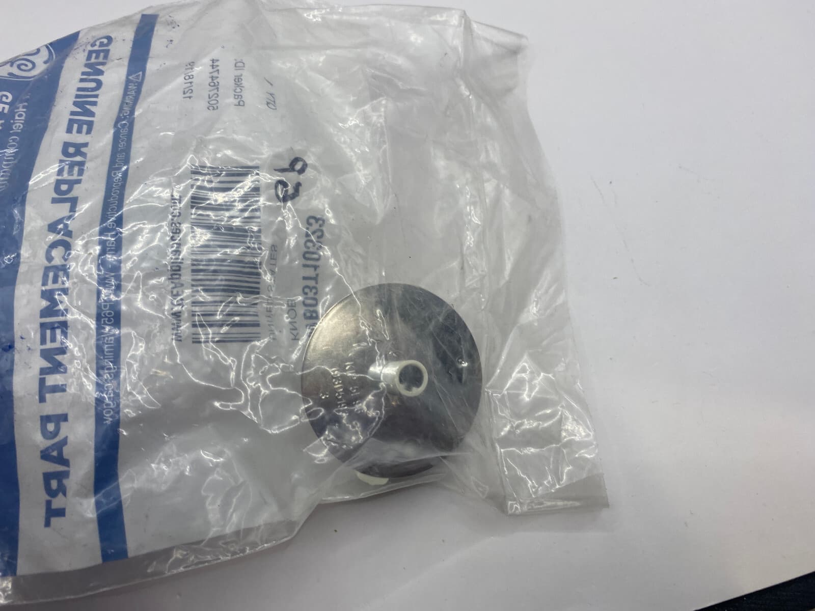 New Genuine OEM GE Cooktop Burner Knob WB03T10323 — thumbnail 3