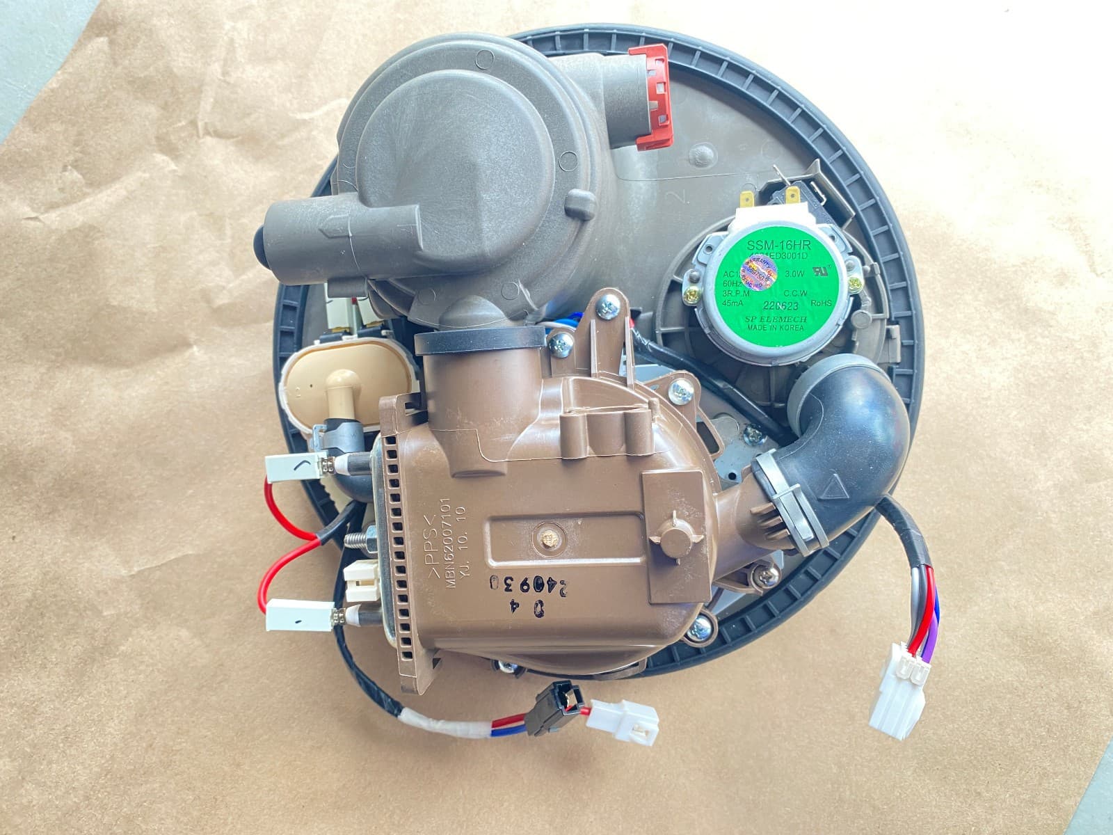 New Genuine OEM LG Dishwasher Sump and Motor Assembly LDF7551BB AJH72949004 — thumbnail 9