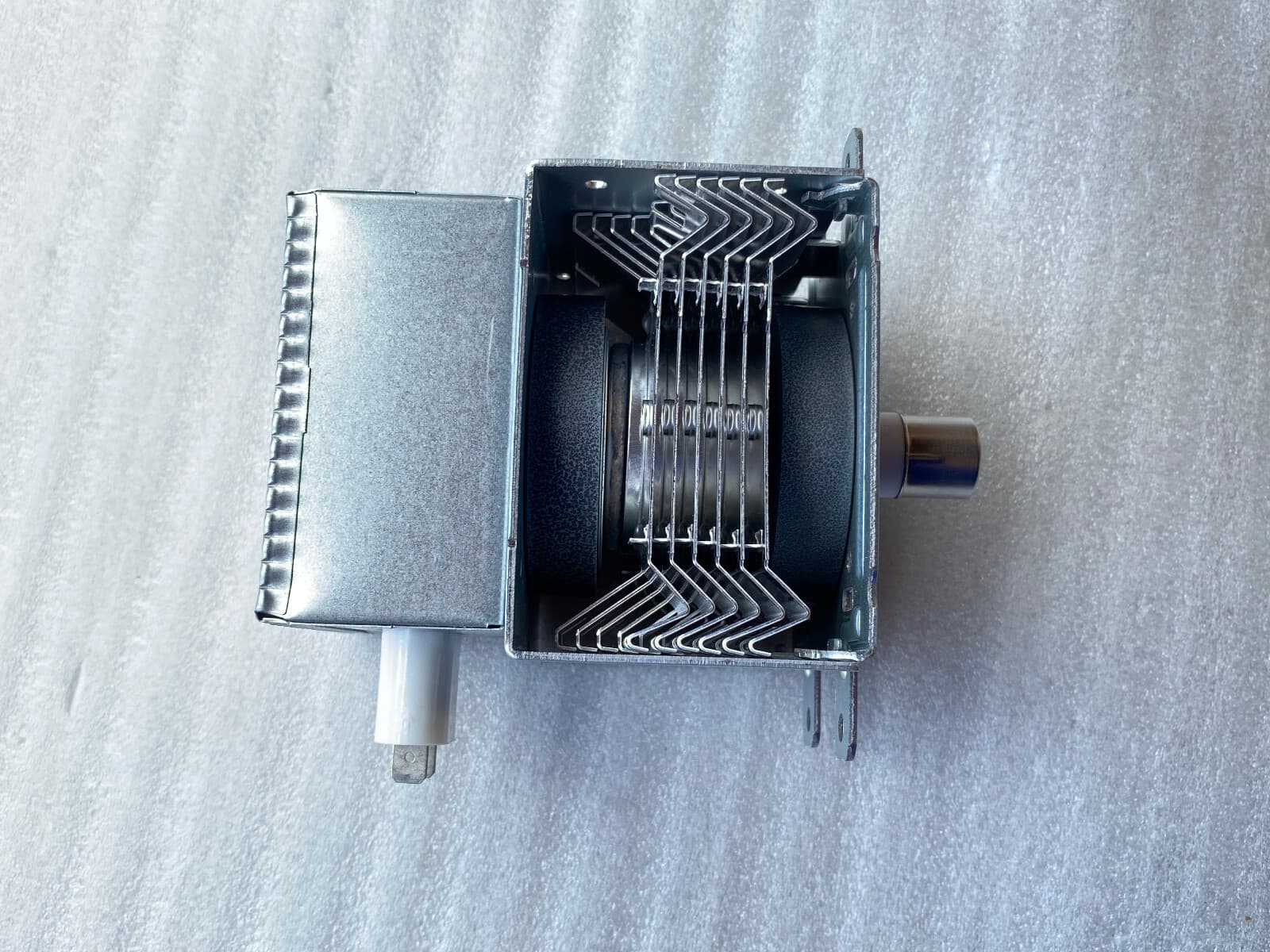 New Genuine GE Microwave Magnetron WB27X10927 — thumbnail 7