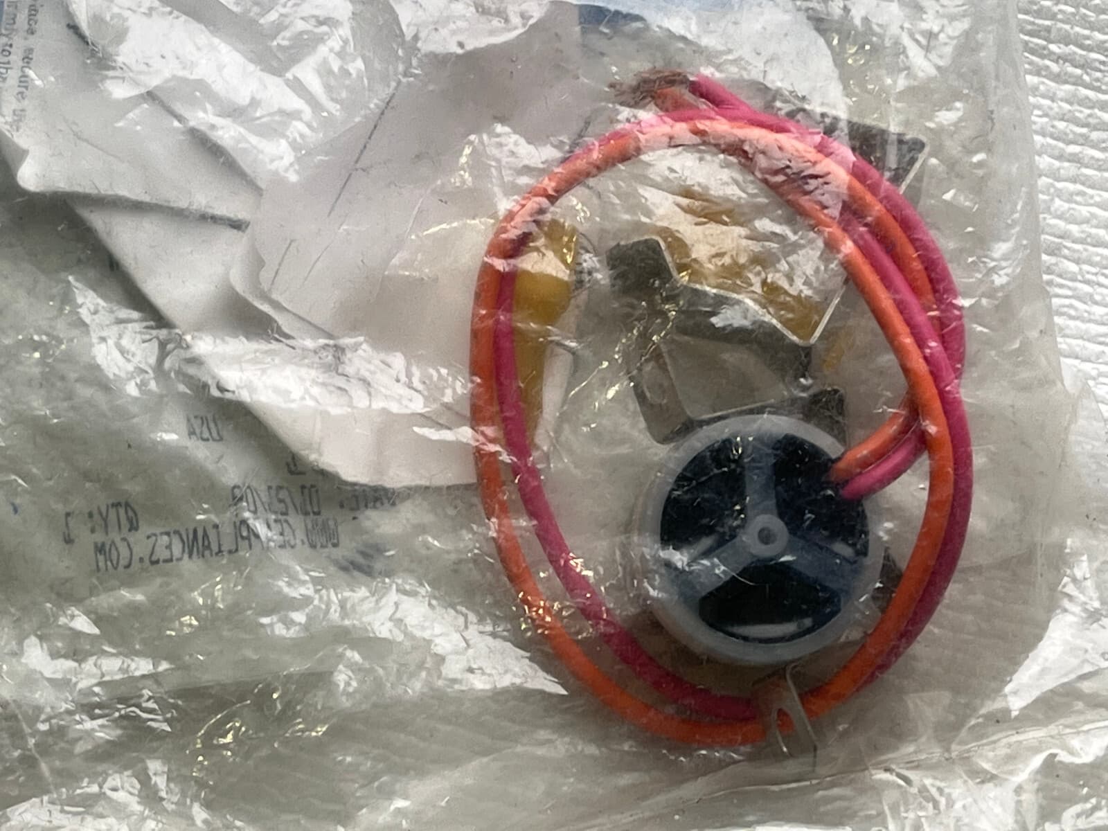 New Genuine  GE Defrost Thermostat WR50X60