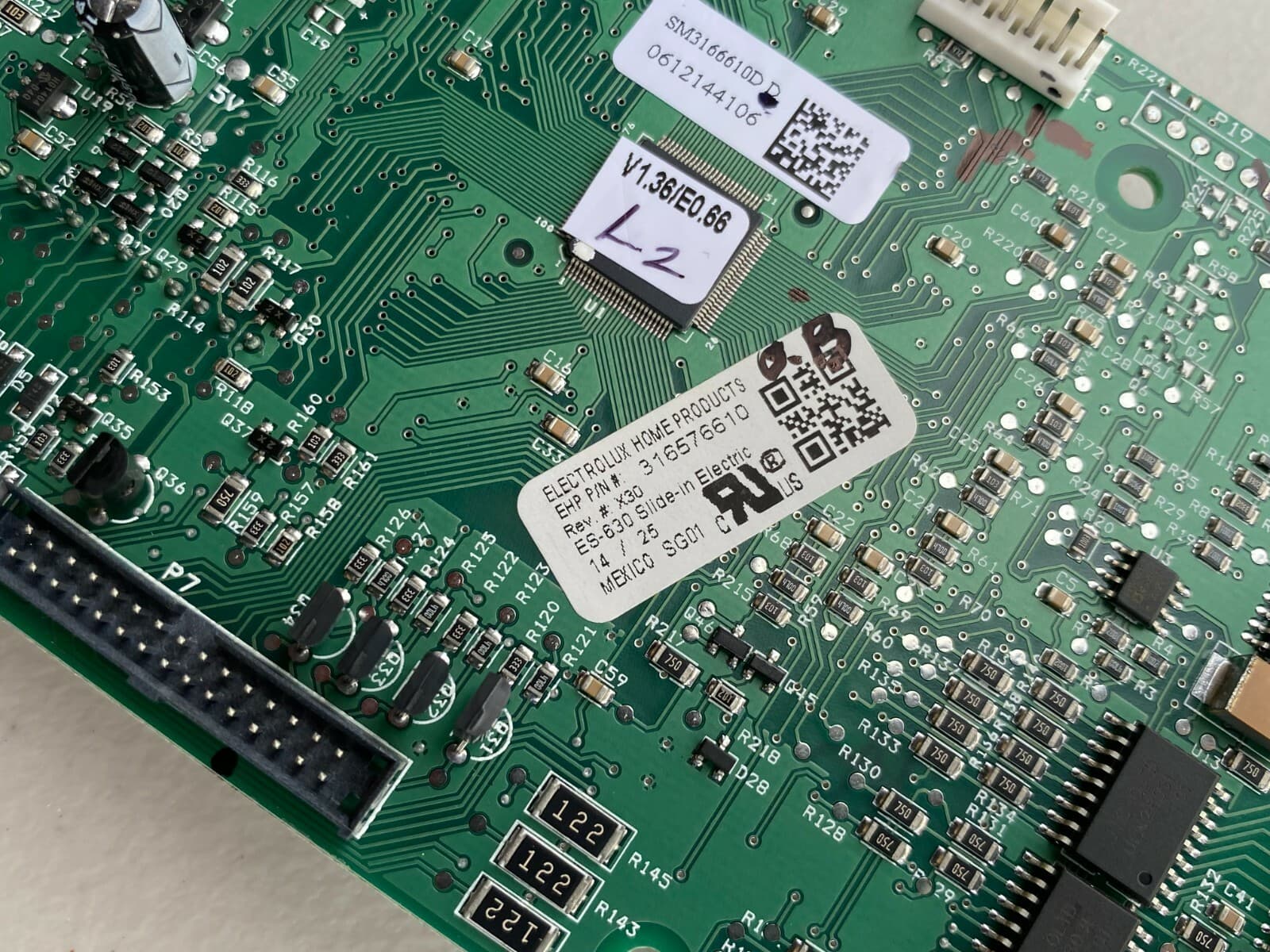 Genuine OEM Frigidaire Range Control Board 316576610 — thumbnail 4