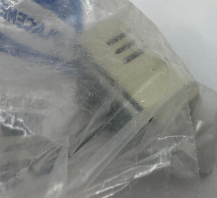 New Genuine OEM GE Range Surface Element Switch WB24T10119 — thumbnail 3