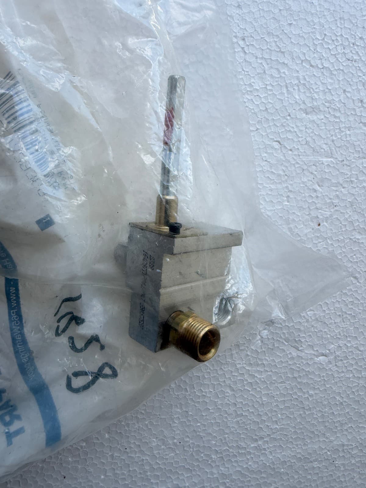WB21X29369 New OEM Genuine GE Gas Cooktop Dual Gas Valve — thumbnail 2