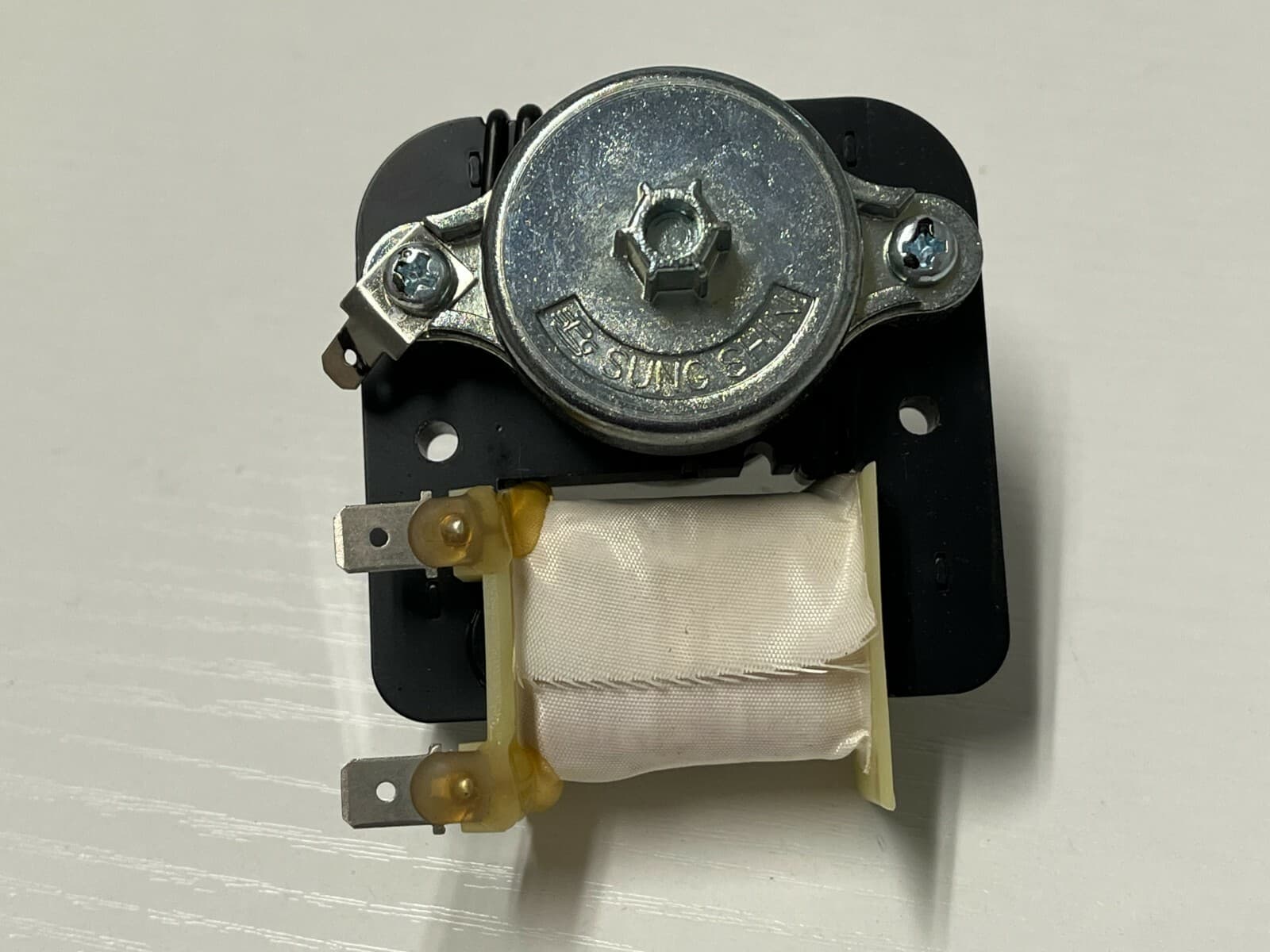 New Genuine Whirlpool Refrigerator Evaporator Fan Motor W10189703 WPW10189703 — thumbnail 6