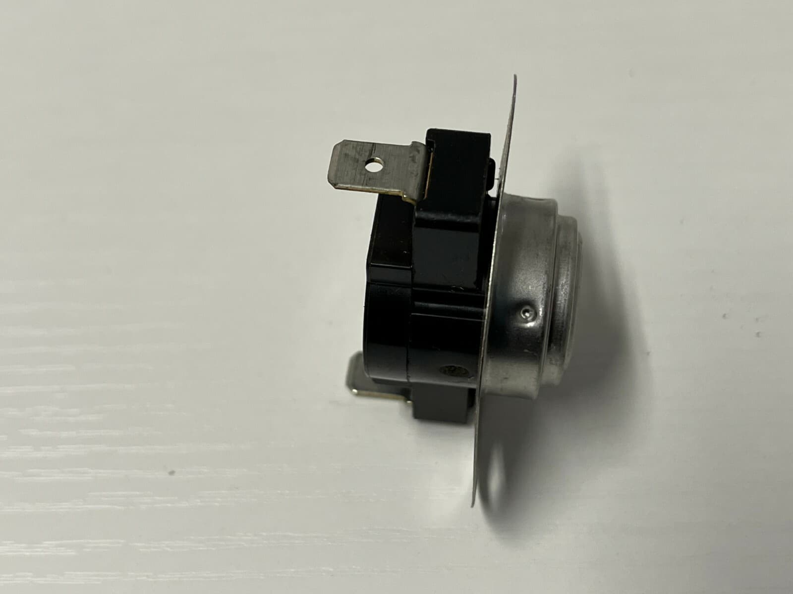 Genuine OEM Whirlpool Dryer High-Limit Thermostat 3390291 — thumbnail 3