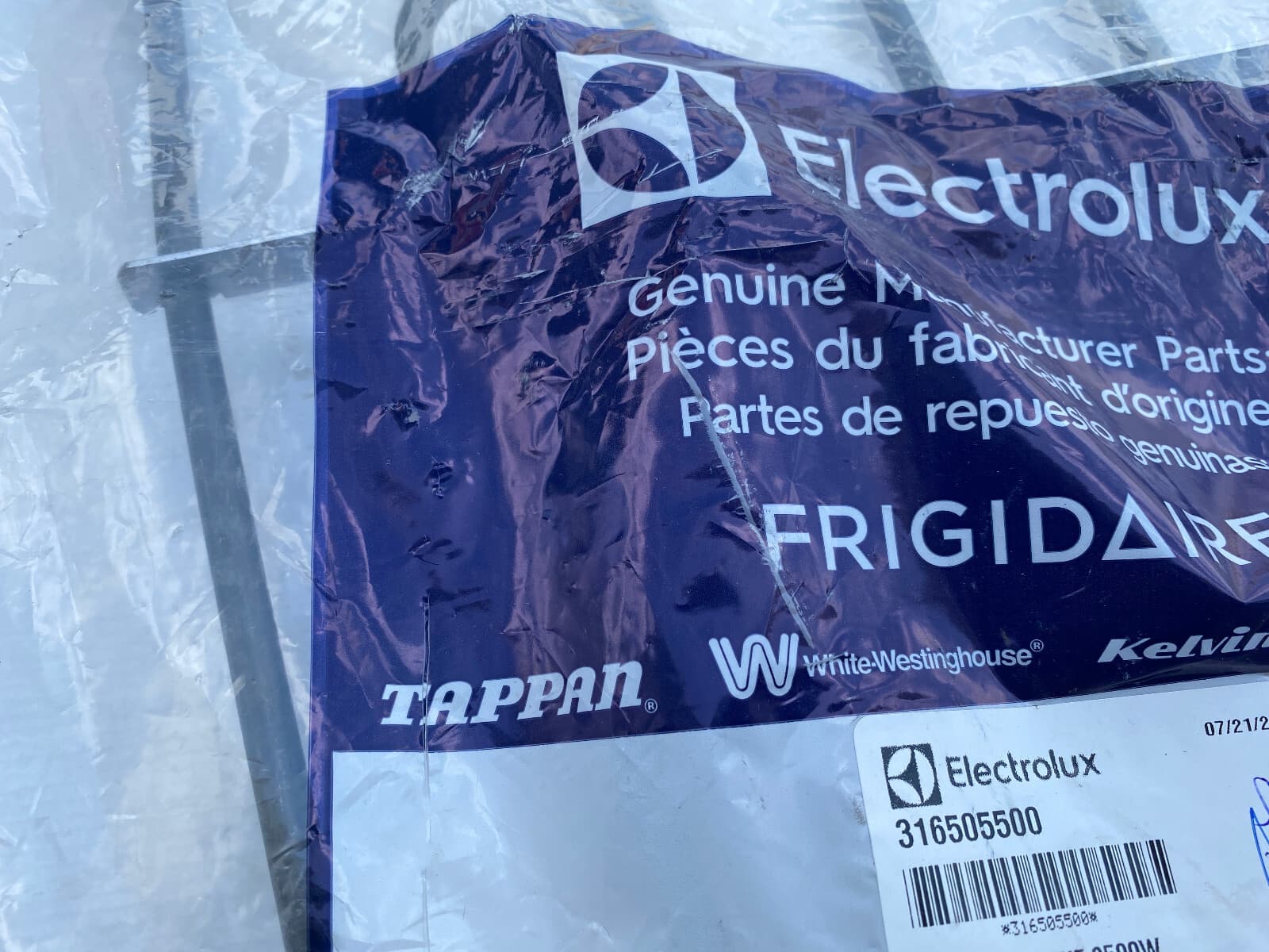 New Genuine OEM Frigidaire Range Bake Element 7316505500 — thumbnail 3
