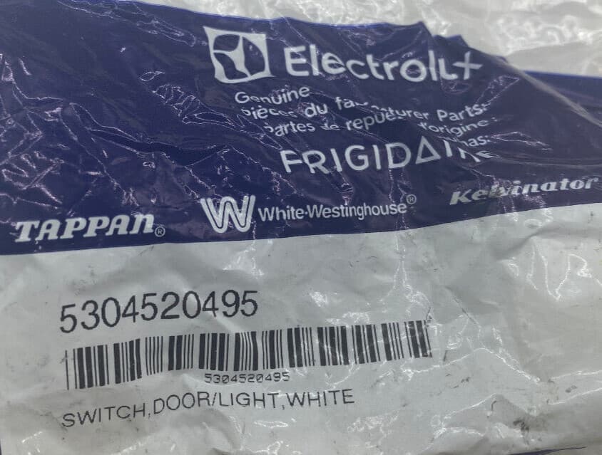 New Genuine Frigidaire Refrigerator Door Switch 5304520495 — thumbnail 3