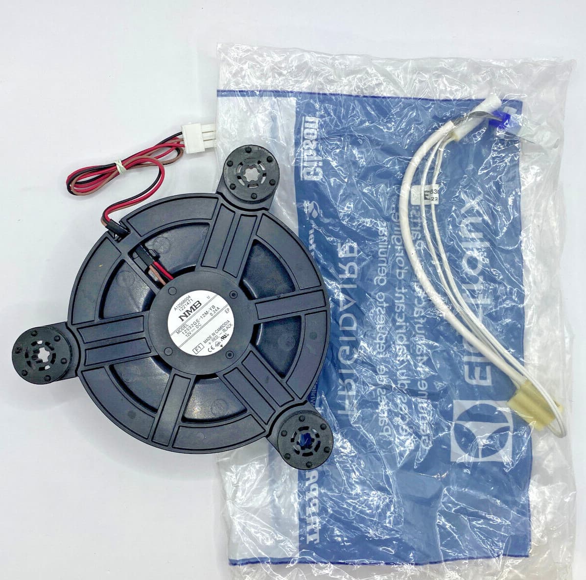 New Genuine OEM Frigidaire Refrigerator Evaporator Fan Motor Kit  5304523741 — thumbnail 2