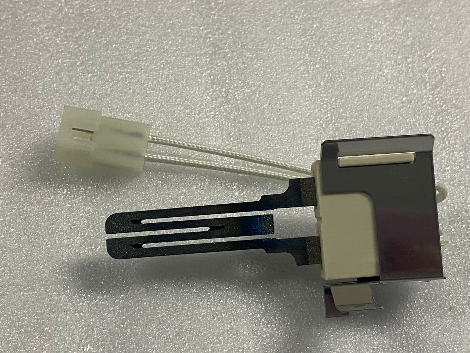 Genuine OEM Whirlpool Dryer Burner Igniter 510184P — thumbnail 2