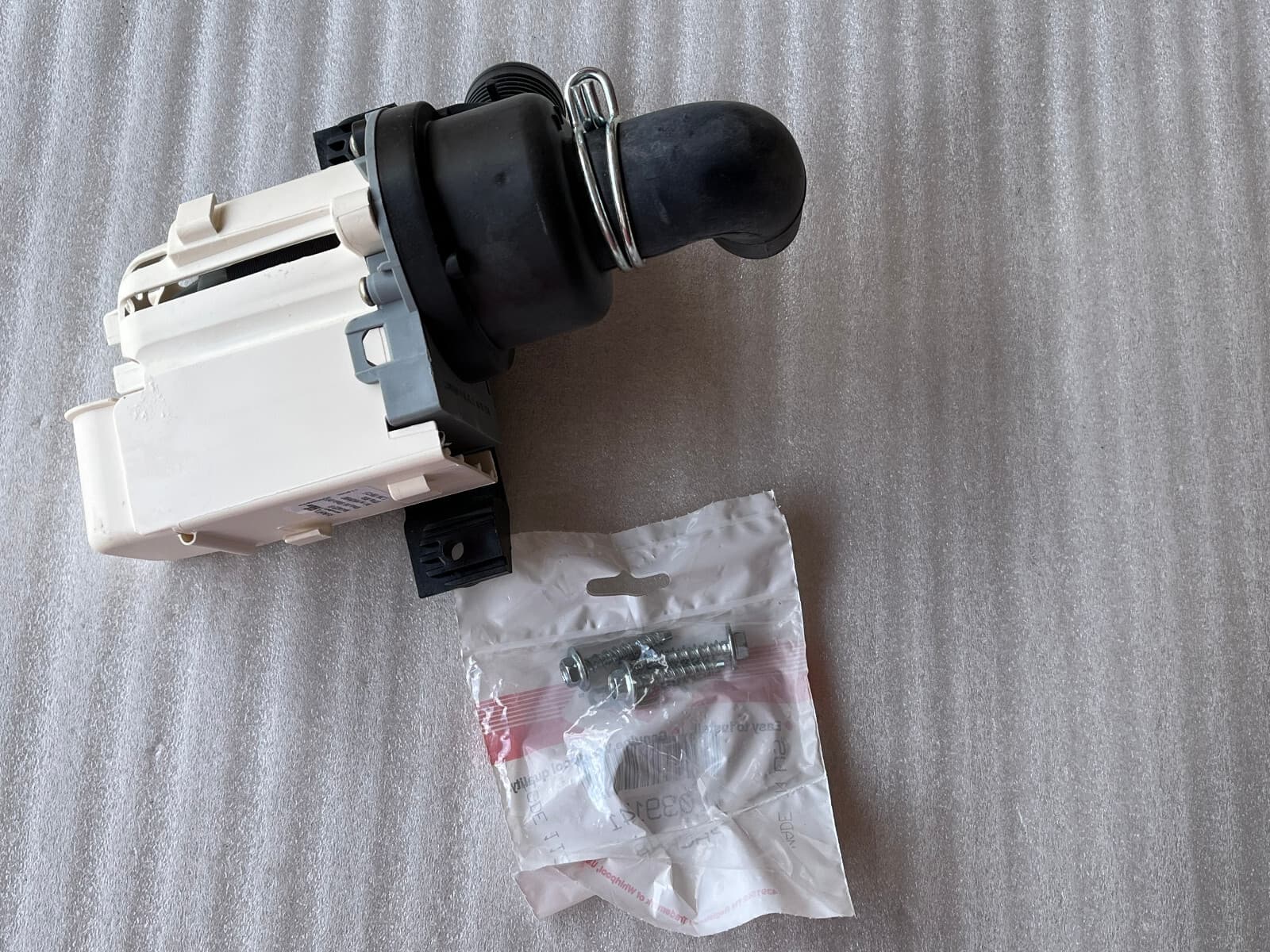 New Genuine Whirlpool Maytag Washer Drain Pump W10217134 — thumbnail 2