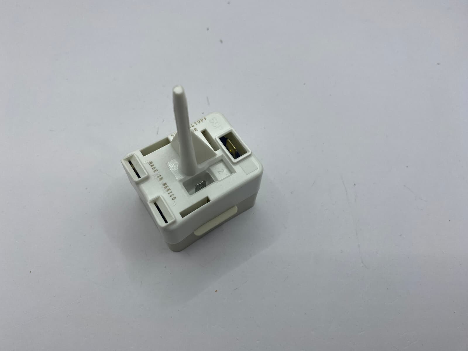 New Genuine Whirlpool  Refrigerator Compressor Overload and Start Relay 12555902 — thumbnail 2
