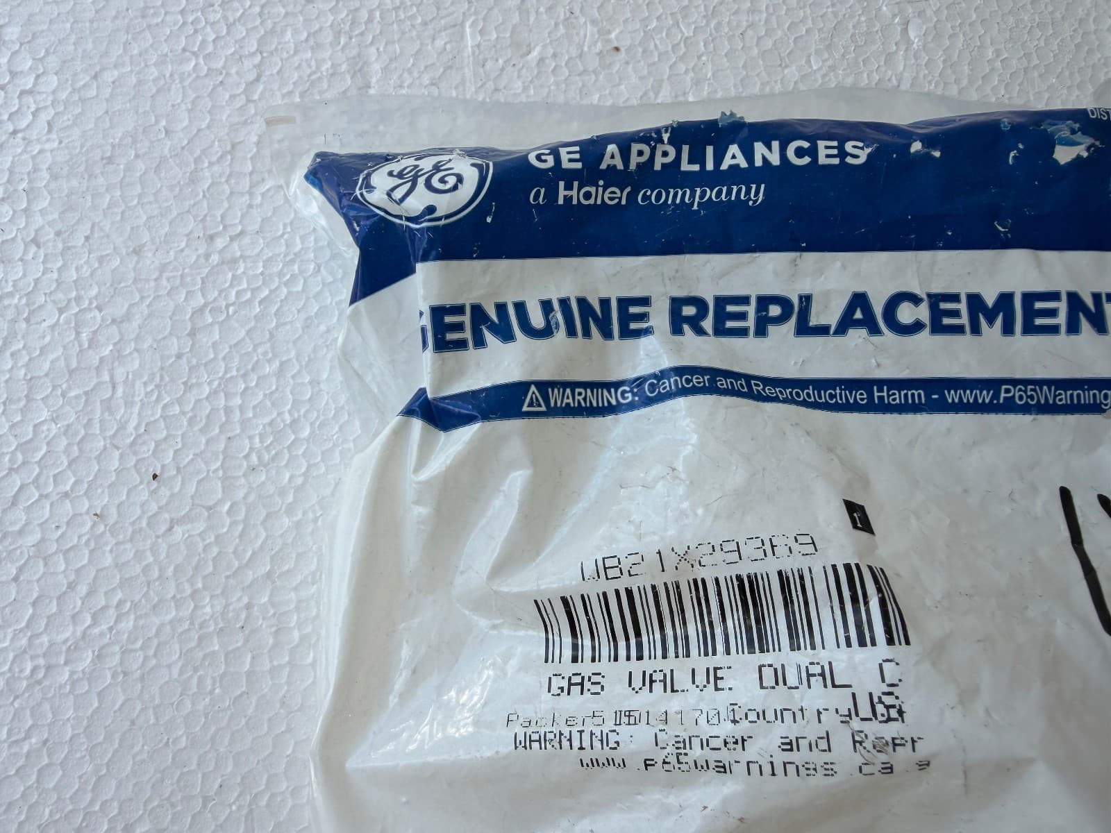 WB21X29369 New OEM Genuine GE Gas Cooktop Dual Gas Valve — thumbnail 3