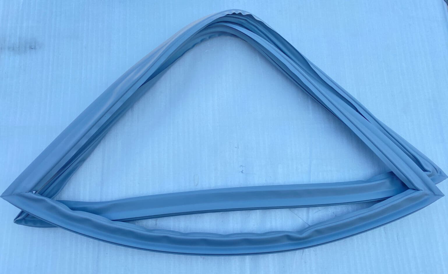 New Genuine OEM GE Refrigerator Door Gasket  Gray PFSS5PJZASS  WR14X10331 — thumbnail 3