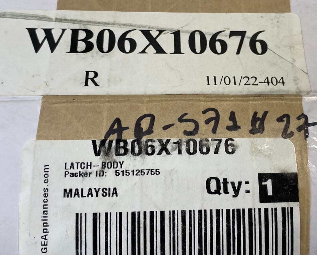New Genuine OEM GE Microwave Latch Body WB06X10676 — thumbnail 3