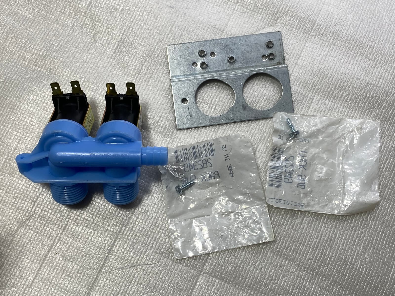 New Genuine  OEM Whirlpool Washer Water Inlet Valve 285805 — thumbnail 11