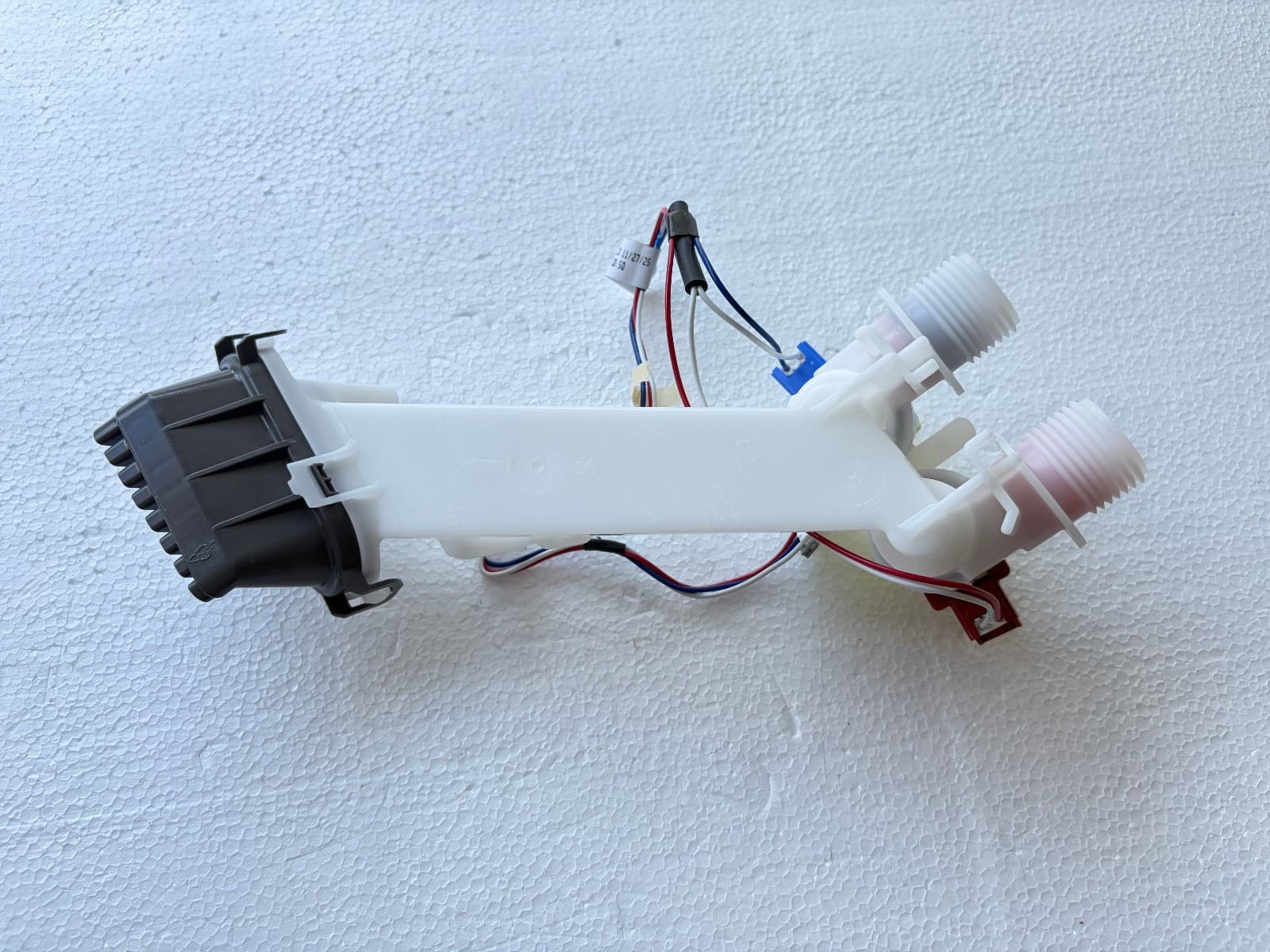 W11513255 Whirlpool  Washer Water Inlet Valve  New OEM Genuine — thumbnail 2