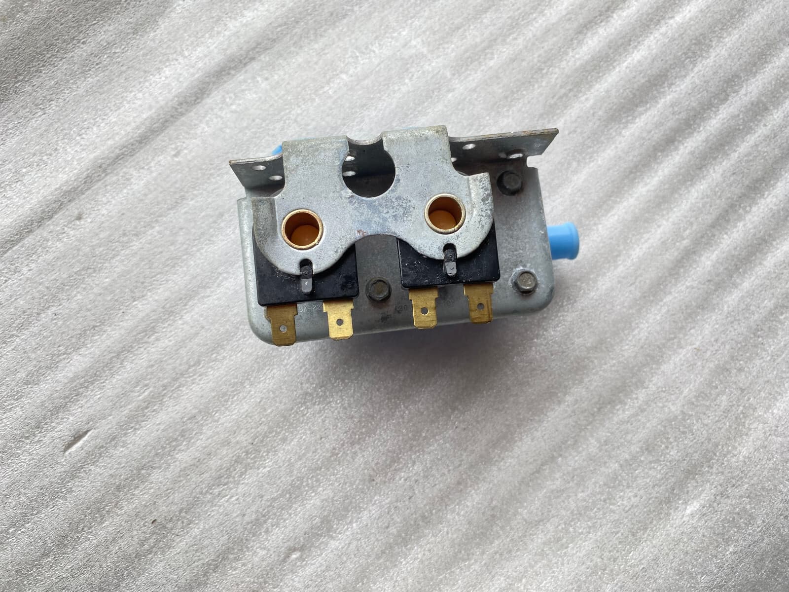 Genuine Frigidaire Washer Valve 5303207418
