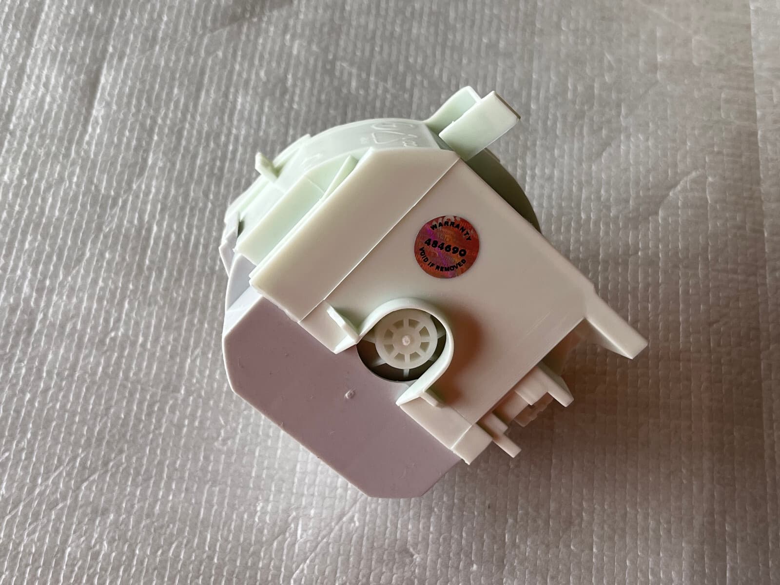 New Genuine Bosch Dishwasher Drain Pump 00620774 — thumbnail 3