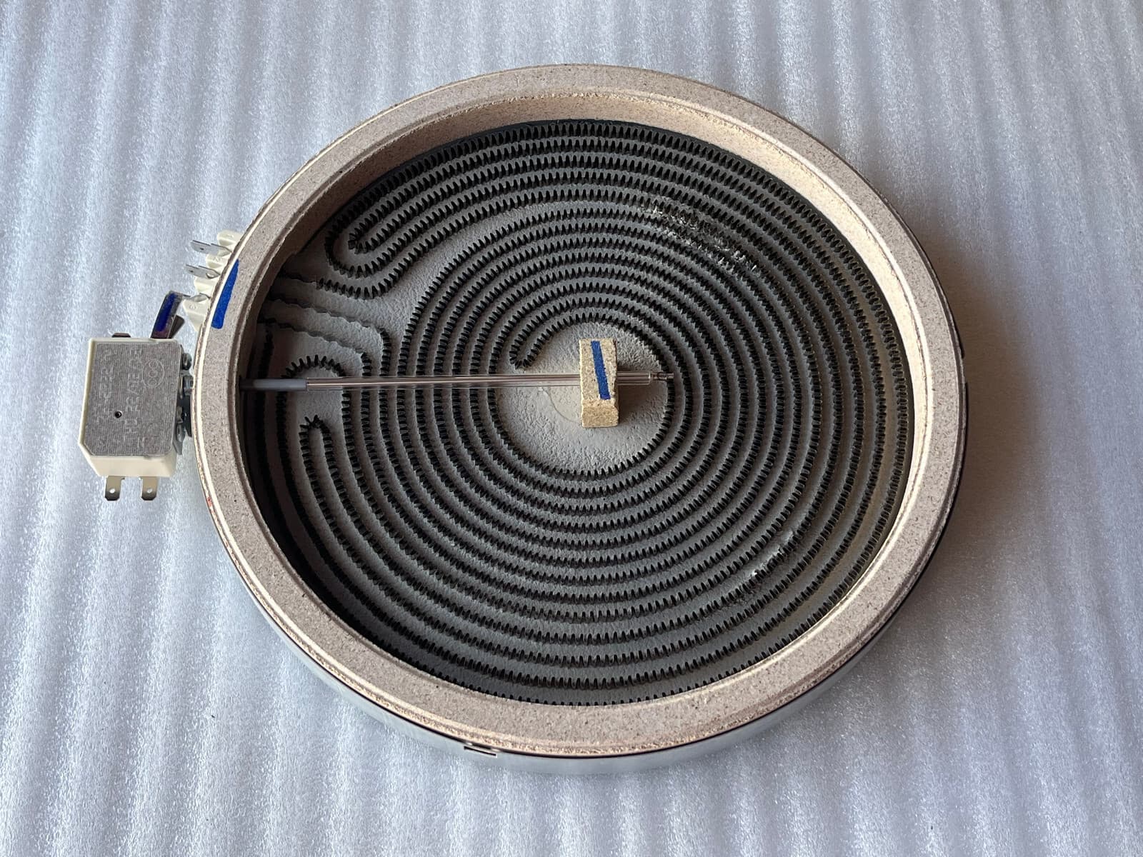 WB30X24111 OEM  GE Element Radiant 9' Dual New Genuine