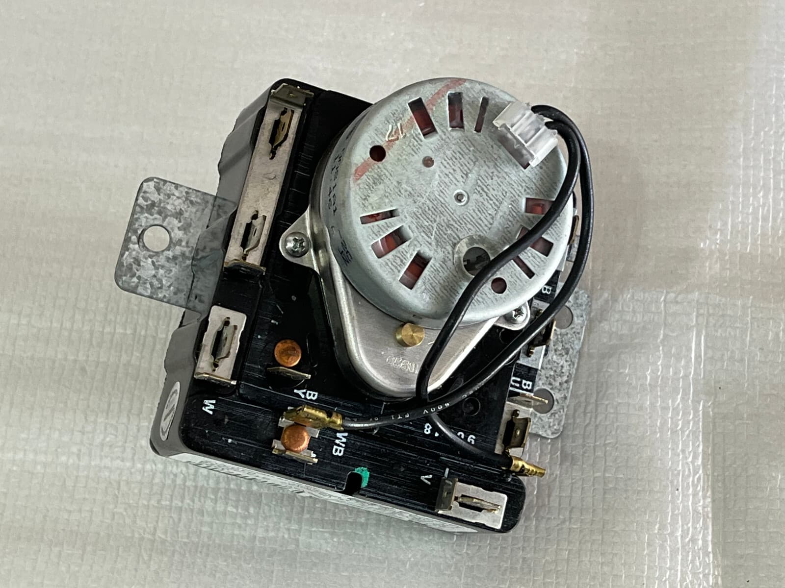 Genuine OEM Whirlpool Dryer Timer 3976570