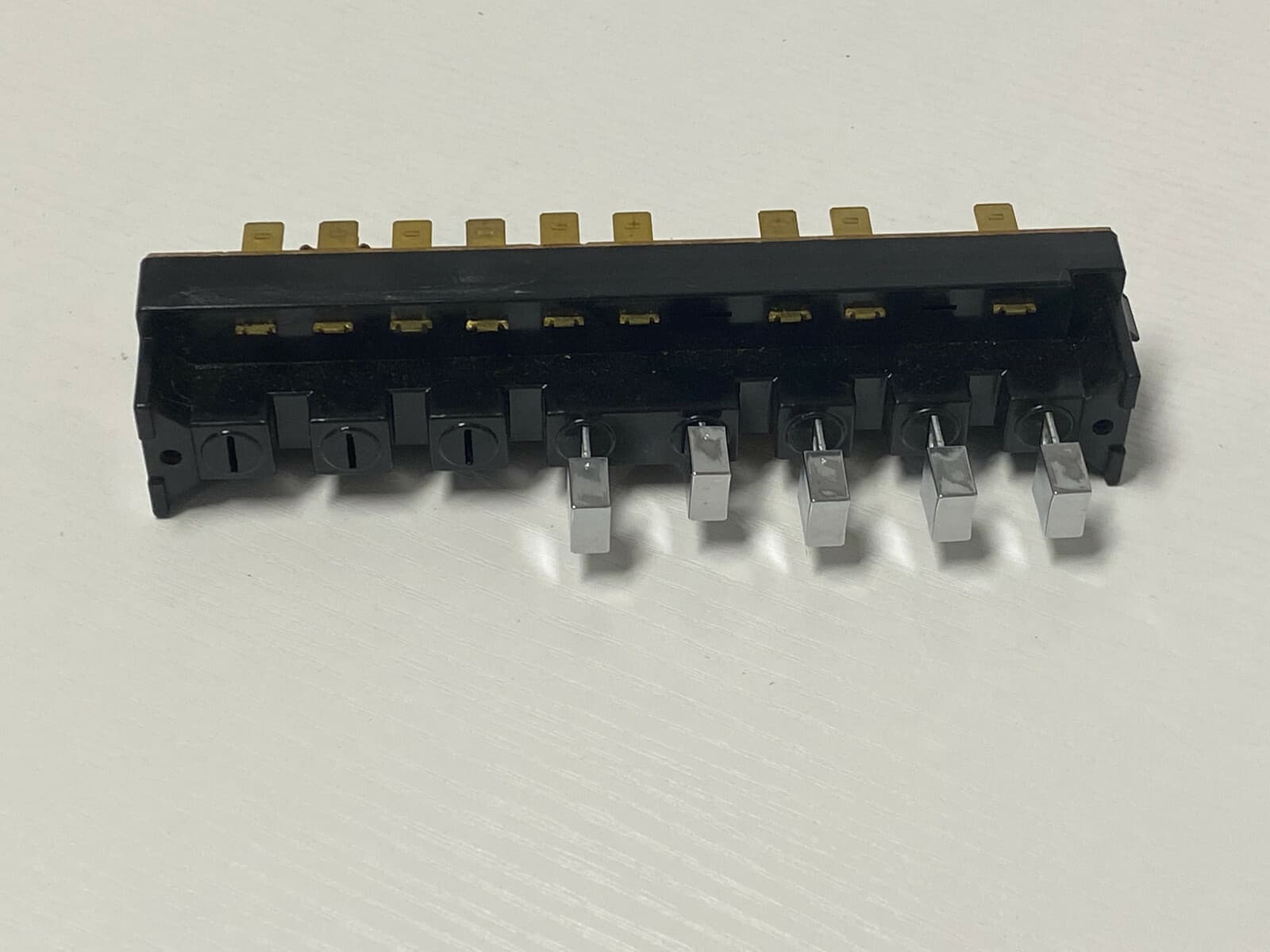 Genuine OEM Bosch Switch Selector Pushbutton 14-29-159 — thumbnail 2