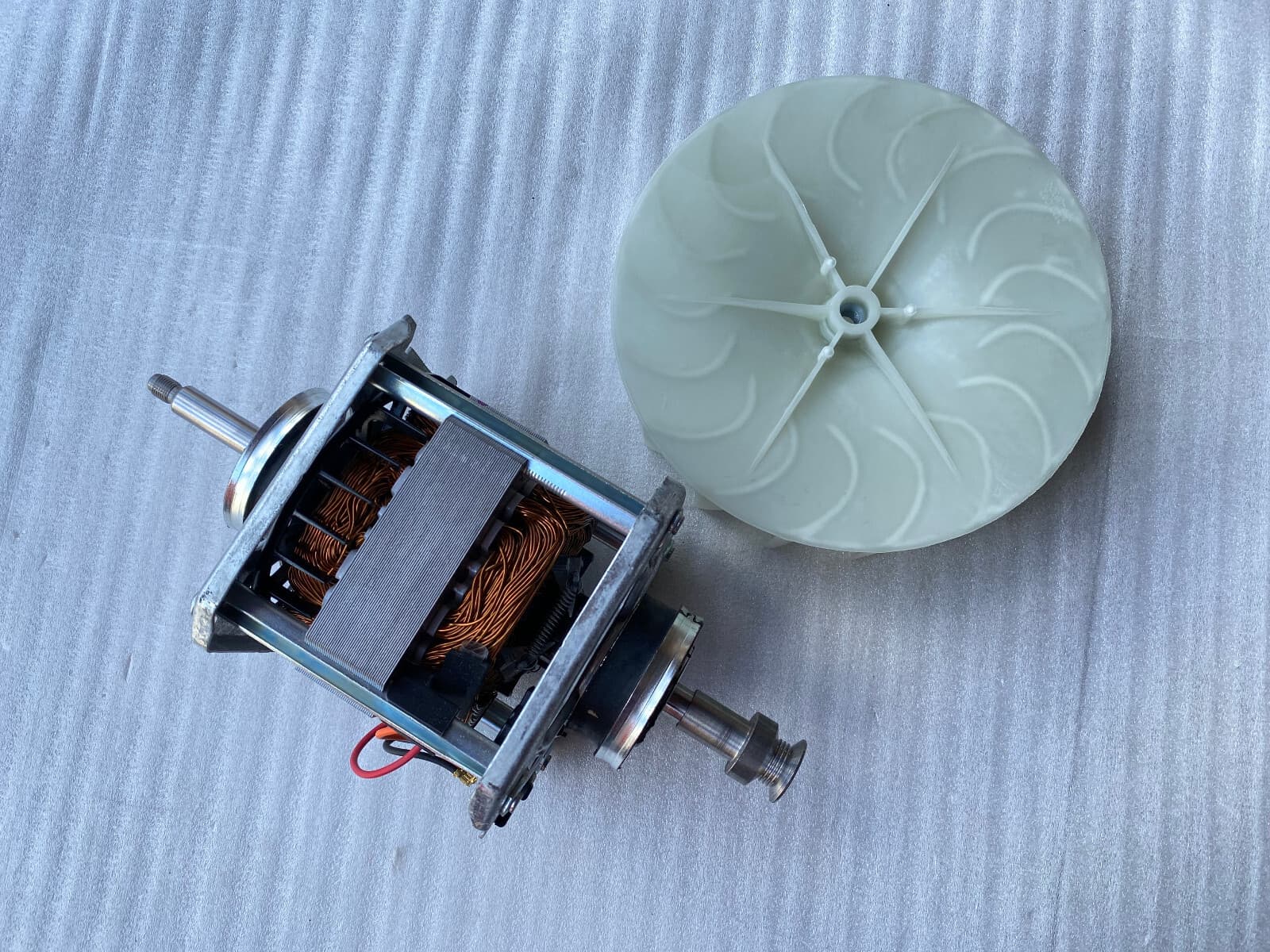 New Genuine OEM GE Dryer Motor & Blower Asm  WE17M42 — thumbnail 2