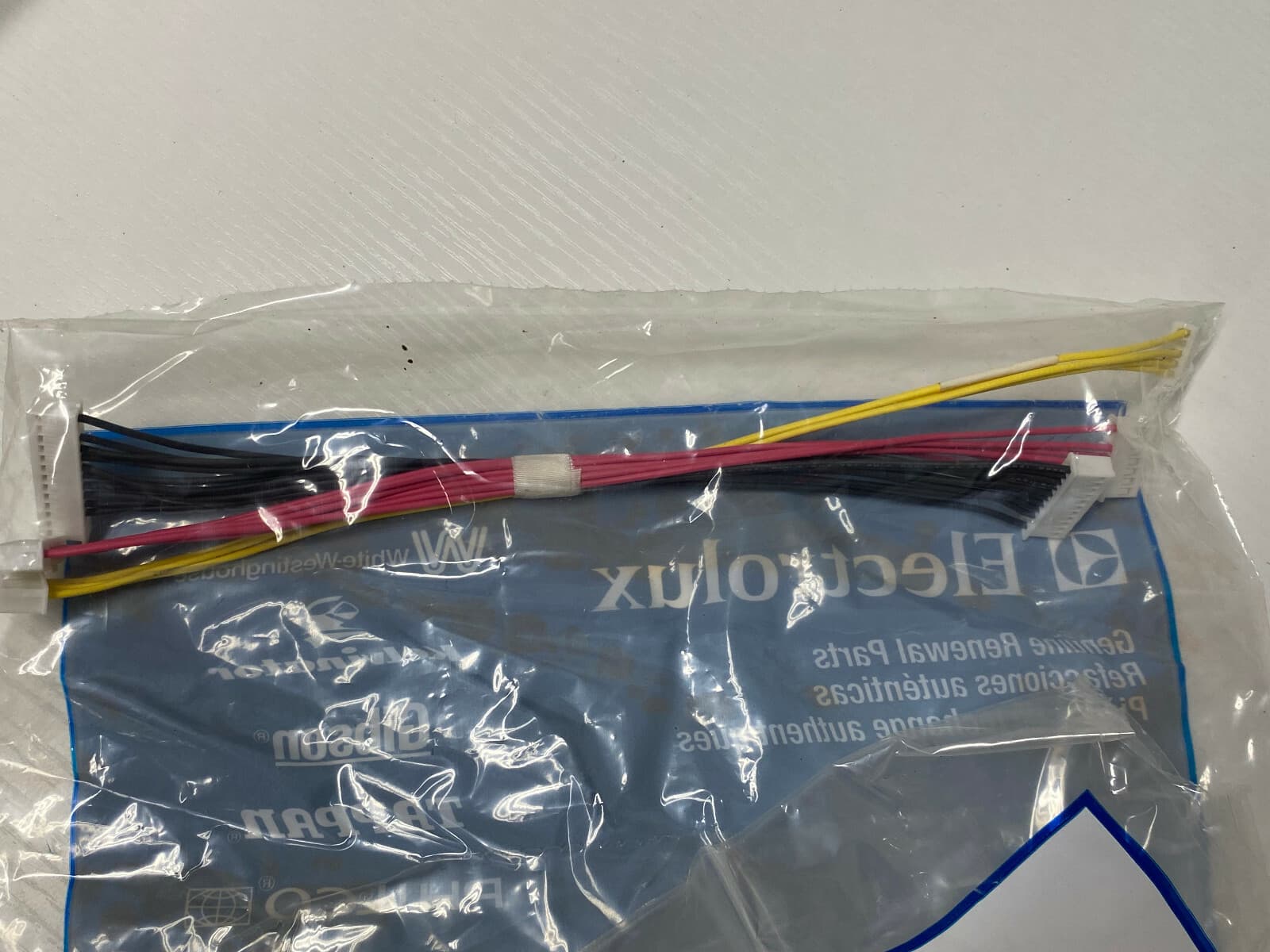 New Genuine  Frigidaire  CookTop Harness 318402334 — thumbnail 2