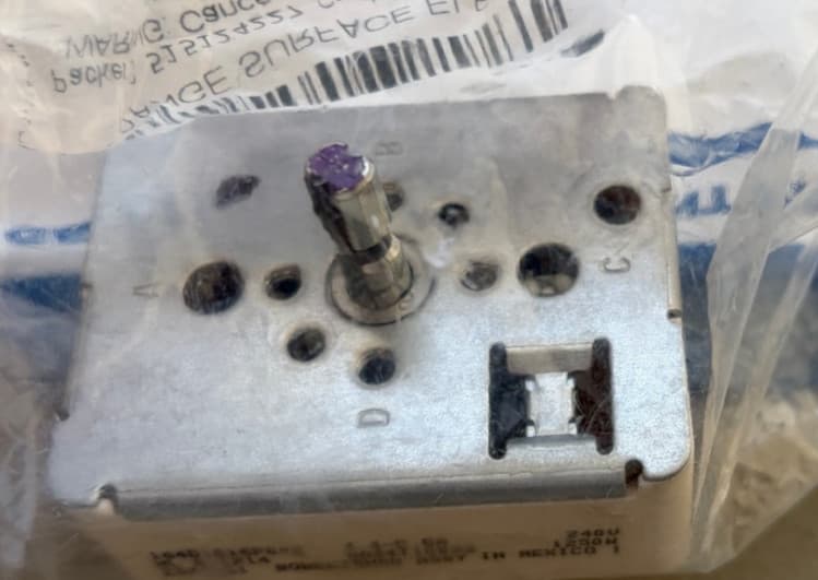 WB24T10022  GE Range Surface Element Control Switch, 1,250-watt New Genuine — thumbnail 7