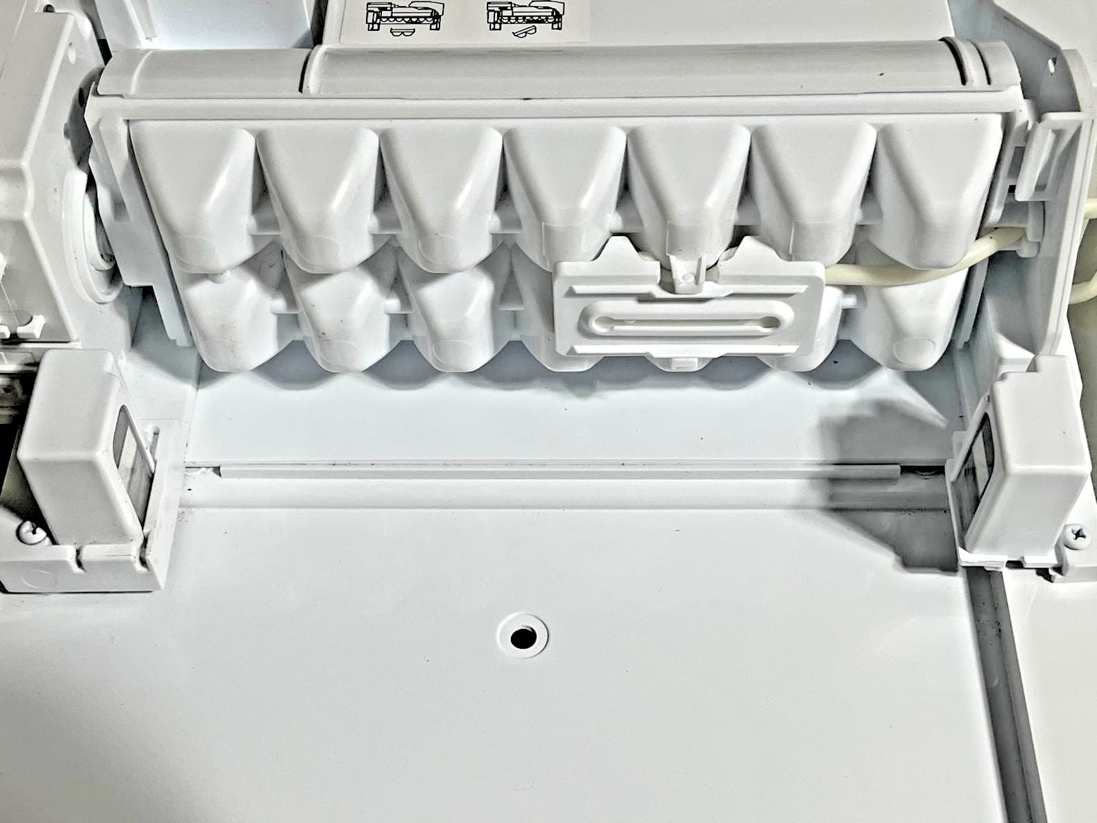 New Genuine OEM LG Refrigerator Ice Maker and Auger Motor Assembly  EAU60783850 — thumbnail 4