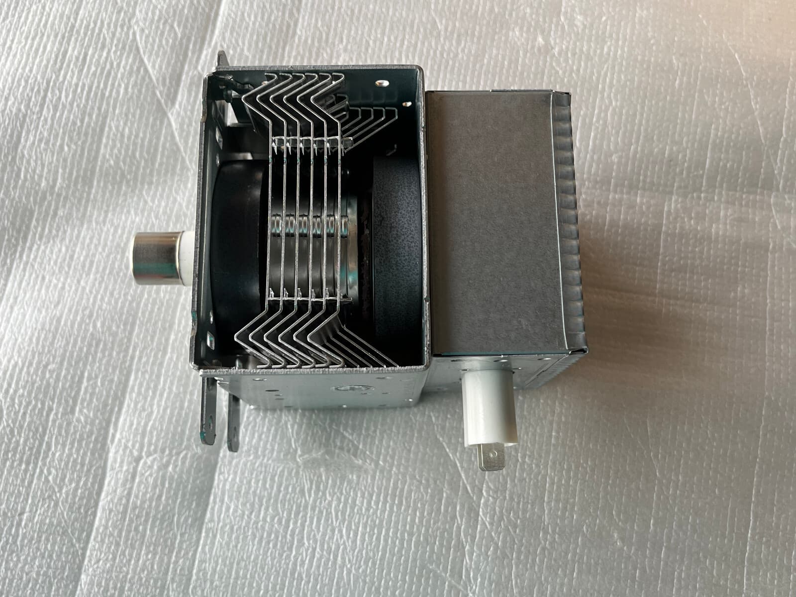New Genuine GE Microwave Magnetron WB27X10927 — thumbnail 9