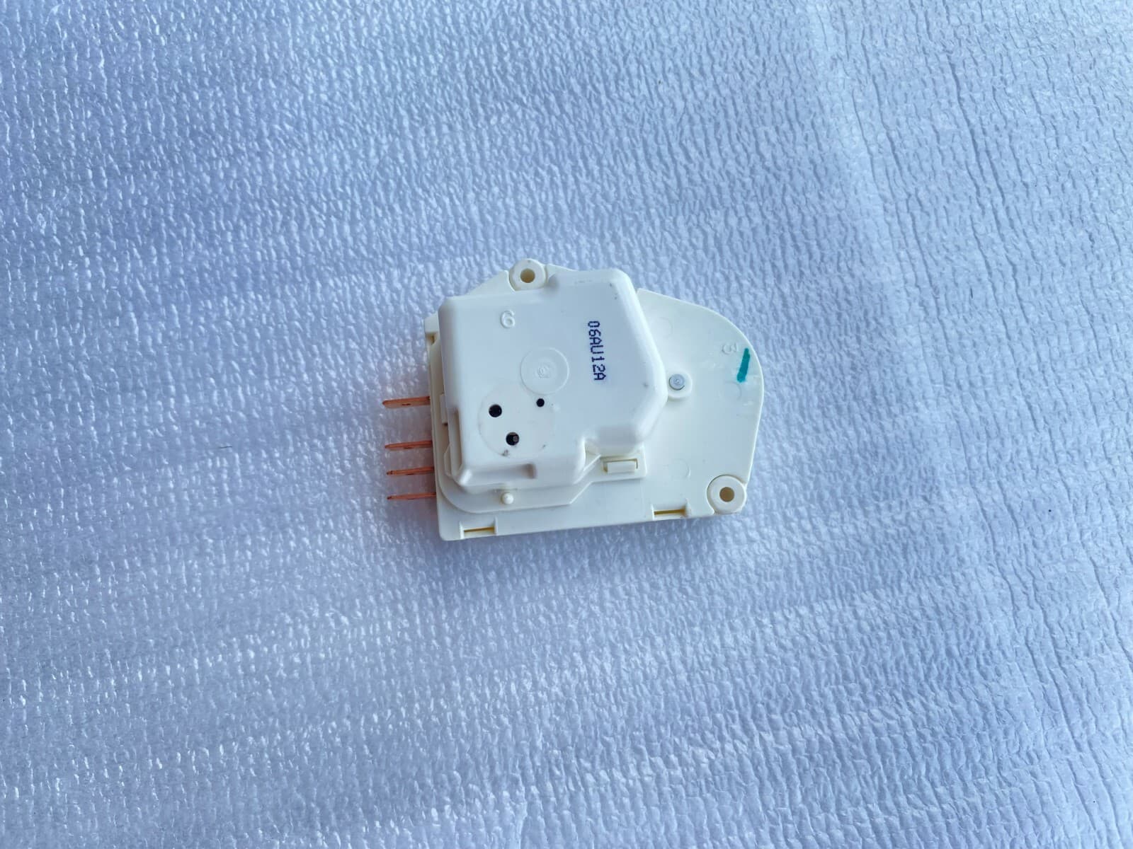 Genuine Electrolux Refrigerator Defrost Timer 215846604 — thumbnail 6